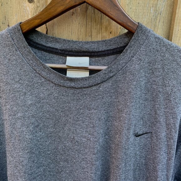 Vintage Nike Essential T Shirt Large Heather Gray - Picture 3 of 3